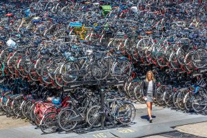 http://mohsinabrar.com/wp-content/uploads/2016/05/The-girl-and-the-bicycles.jpg